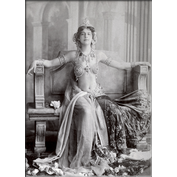 Mata Hari: De Mythe en het Meisje