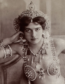 Mata Hari (Margaretha Geertruida Zelle)